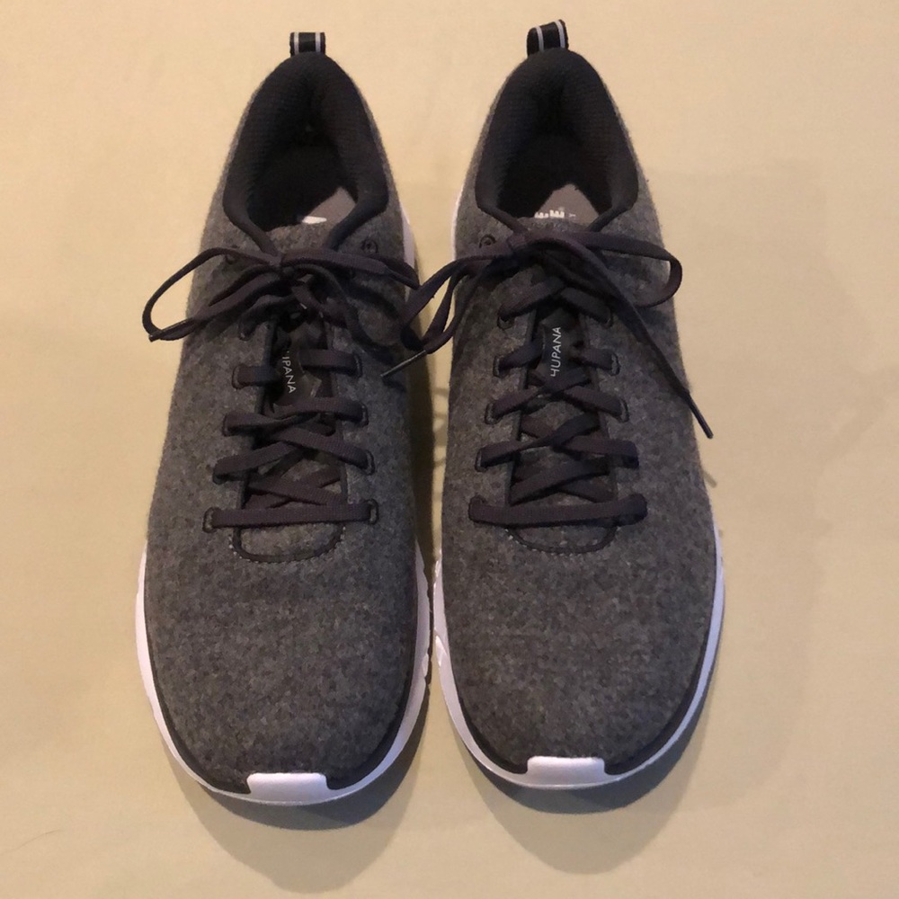 Men’s size 11, Hupana Flow wool casual shoes